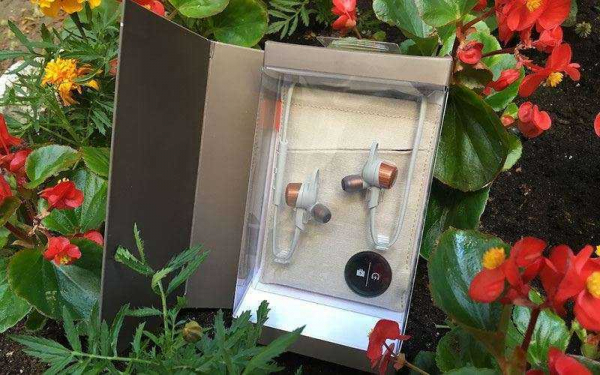 Вам не нужно гнездо для наушников в iPhone. Plantronics BackBeat Go 3 — Обзор