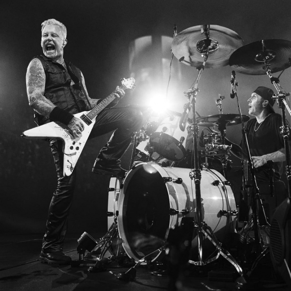 Хиты Metallica записали для просмотра на Apple Vision Pro