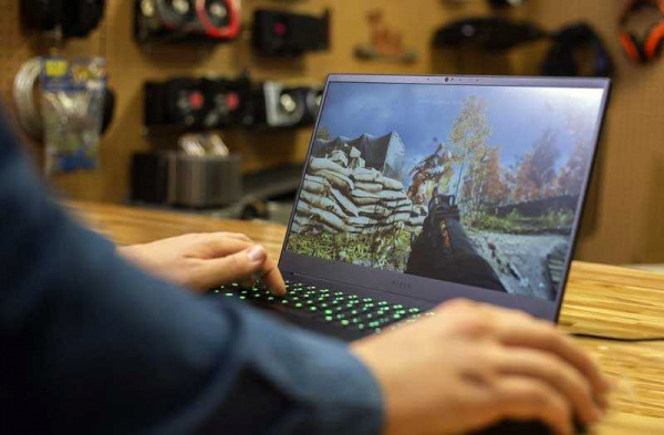 Обзор Razer Blade (2019): отличный ноутбук для игр и работы